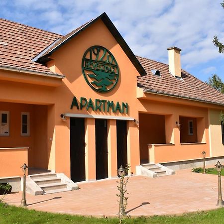 Százesztendős Révészház Apartman Szigetmonostor Kültér fotó