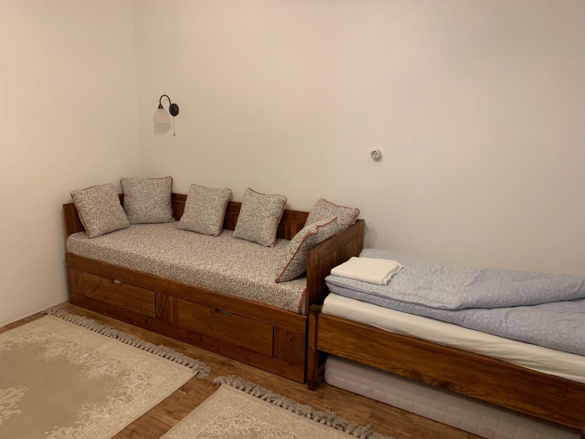 Százesztendős Révészház Apartman Szigetmonostor Kültér fotó